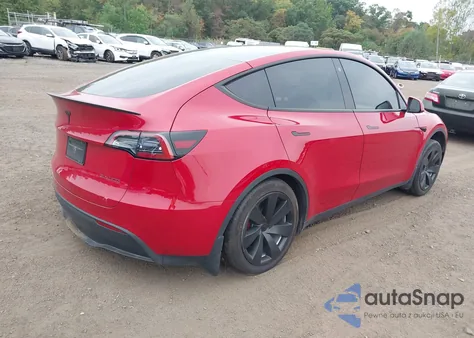 2022 Tesla Model Y Long Range Dual Motor All-Wheel Drive z USA, uszkodzony, nr VIN 7SAYGDEE4NF517341